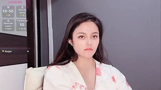 Snapshot of Yesenia- chatting on November 23, 2:17 pm Yesenia- online show from November 23, 2:17 pm