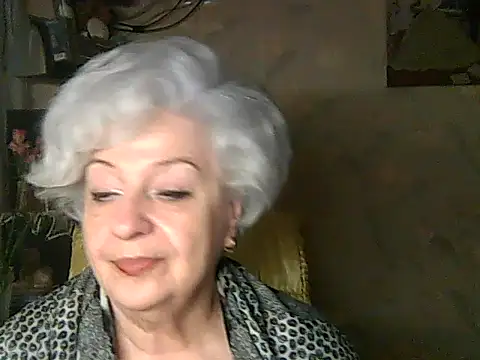 Snapshot of ValeriaKroww chatting on April 24, 4:37 am ValeriaKroww online show from April 24, 4:37 am