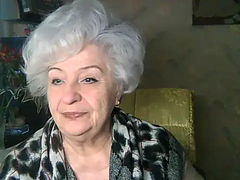 Snapshot of ValeriaKroww chatting on April 25, 5:10 am ValeriaKroww online show from April 25, 5:10 am