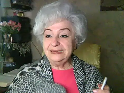 Snapshot of ValeriaKroww chatting on April 26, 4:54 am ValeriaKroww online show from April 26, 4:54 am