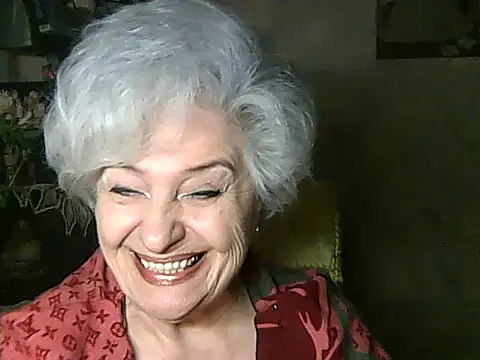 Snapshot of ValeriaKroww chatting on May 1, 5:06 pm ValeriaKroww online show from May 1, 5:06 pm