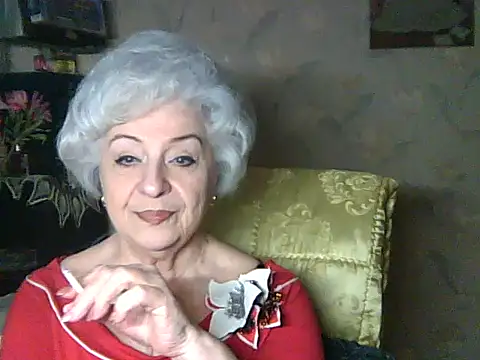 Snapshot of ValeriaKroww chatting on May 3, 4:57 pm ValeriaKroww online show from May 3, 4:57 pm