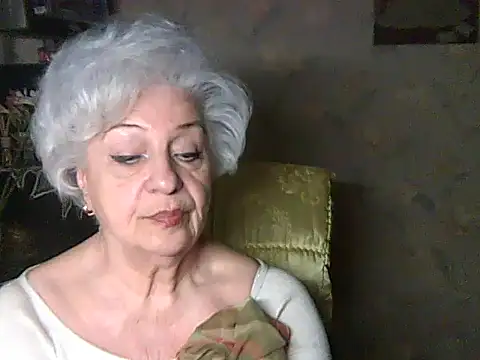 Snapshot of ValeriaKroww chatting on May 7, 7:52 pm ValeriaKroww online show from May 7, 7:52 pm