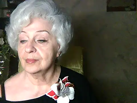 Snapshot of ValeriaKroww chatting on May 20, 6:03 pm ValeriaKroww online show from May 20, 6:03 pm