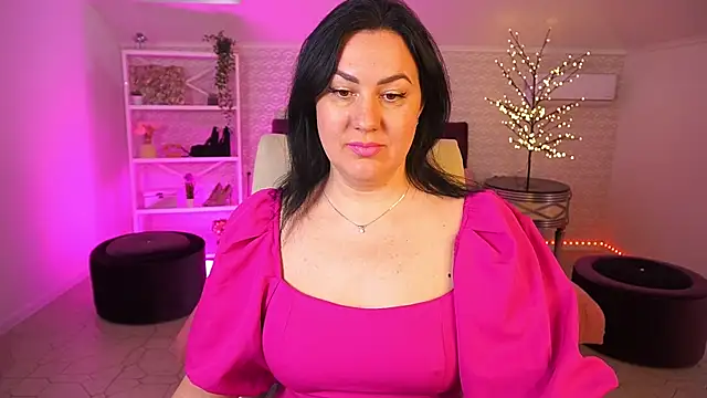 VelvetLuck online show from April 20, 5:54 am