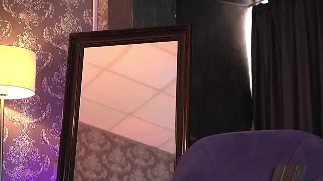 RavenBelrose online show from January 14, 11:16 am