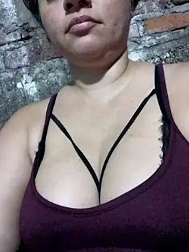 Snapshot of sexysubMila chatting on December 16, 12:26 am sexysubMila online show from December 16, 12:26 am