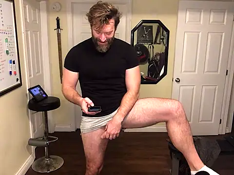 Snapshot of RockHammercock chatting on November 17, 1:06 pm RockHammercock online show from November 17, 1:06 pm