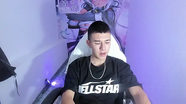 Aleck Boy online show from November 24, 7:02 pm