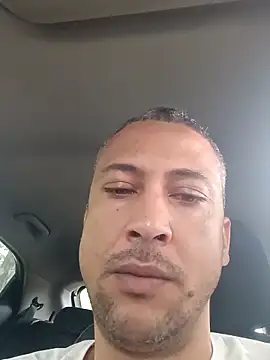 Arrombador20 online show from April 15, 12:56 pm