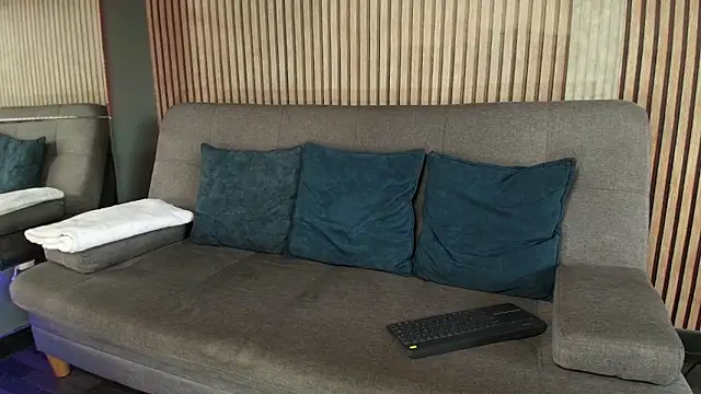 Snapshot of ZyroNight chatting on November 12, 2:17 pm ZyroNight online show from November 12, 2:17 pm