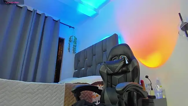 noah corvelle online show from February 13, 5:14 am