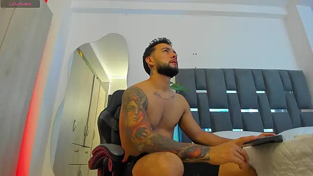 noah corvelle online show from March 25, 2:28 am