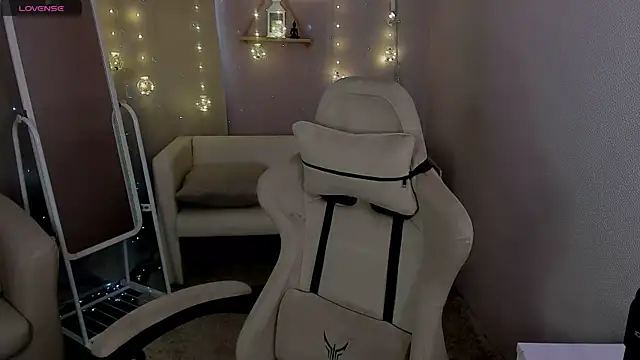 Hanako Rey online show from February 25, 1:10 pm