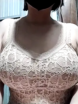 Snapshot of Niramiu chatting on November 23, 4:56 am Niramiu online show from November 23, 4:56 am