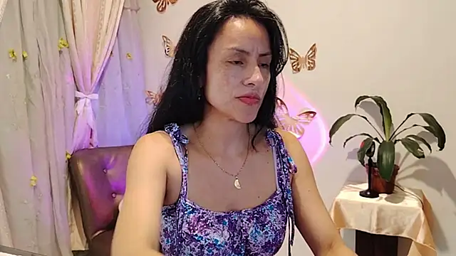 Bella Exhibition online show from November 25, 6:41 pm