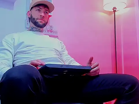 Supreme Alpha online show from November 22, 4:44 am