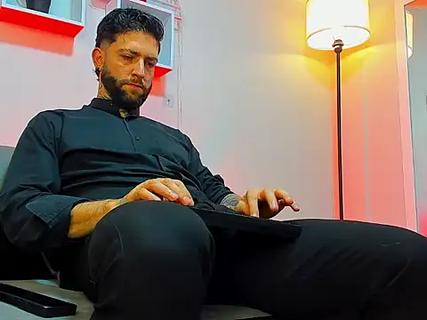 Supreme Alpha online show from November 30, 8:35 pm