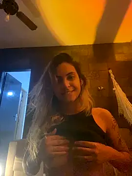 kaakzinha online show from November 4, 4:44 am