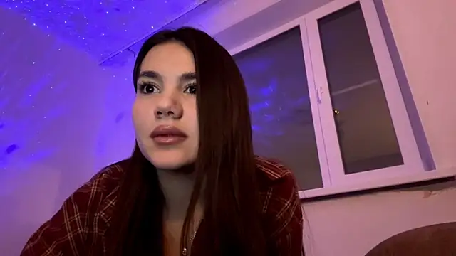 Snapshot of Priscillla_Cute chatting on November 17, 3:07 pm Priscillla Cute online show from November 17, 3:07 pm