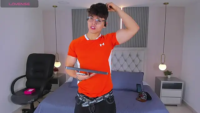 Snapshot of jhoumod_21_ chatting on November 22, 3:05 am jhoumod 21 online show from November 22, 3:05 am