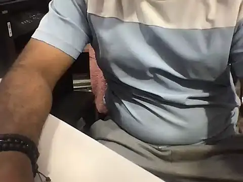 KingCobra 07 online show from April 15, 2:57 pm