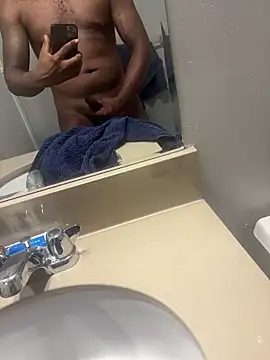 Smoove33 online show from November 18, 5:12 am