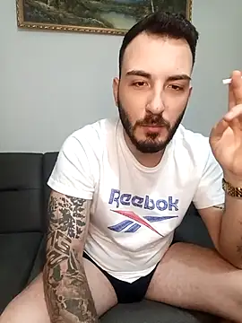 Snapshot of snncdgn chatting on November 30, 9:30 pm snncdgn online show from November 30, 9:30 pm