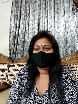 Snapshot of munni-506 chatting on May 27, 10:29 pm munni-506 online show from May 27, 10:29 pm