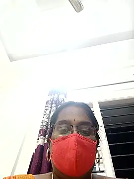 hootypriya online show from January 7, 8:11 pm