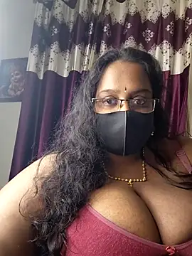 hootypriya online show from June 9, 5:35 pm