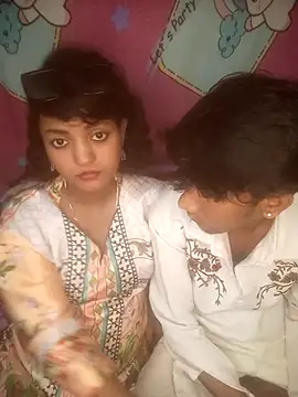 Snapshot of Freakingromance chatting on February 5, 7:51 pm Freakingromance online show from February 5, 7:51 pm