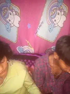 Snapshot of Freakingromance chatting on February 7, 1:59 pm Freakingromance online show from February 7, 1:59 pm