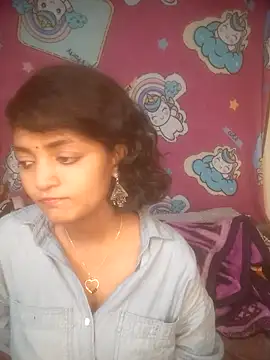 Snapshot of Freakingromance chatting on February 26, 9:03 pm Freakingromance online show from February 26, 9:03 pm