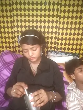 Freakingromance online show from March 28, 9:03 pm