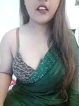 Snapshot of LoveLy-Soneya chatting on November 9, 8:45 am LoveLy-Soneya online show from November 9, 8:45 am