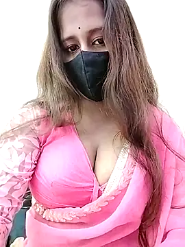 Snapshot of LoveLy-Soneya chatting on November 18, 6:23 pm LoveLy-Soneya online show from November 18, 6:23 pm