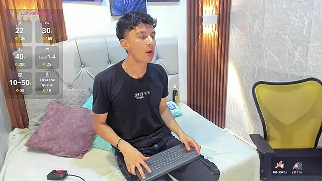 Elian Julian online show from November 11, 1:27 am