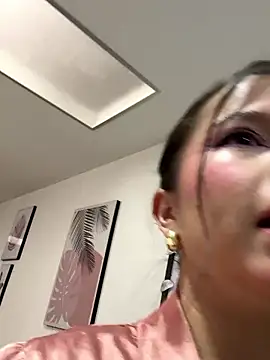 violettabond online show from January 8, 12:51 pm