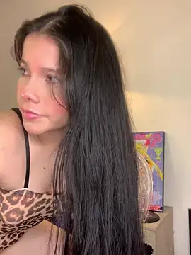 violettabond online show from April 1, 1:41 pm