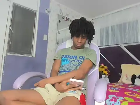 Snapshot of Santy_bigcock_01 chatting on November 26, 12:17 pm Santy bigcock 01 online show from November 26, 12:17 pm