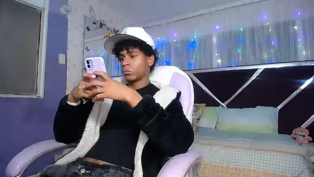 Santy bigcock 01 online show from April 13, 2:00 pm