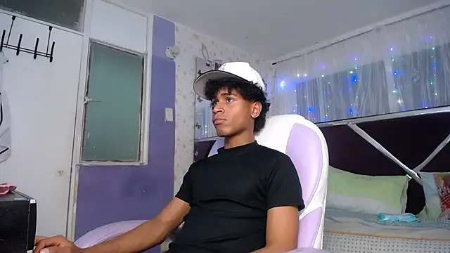 Santy bigcock 01 online show from April 15, 12:28 am