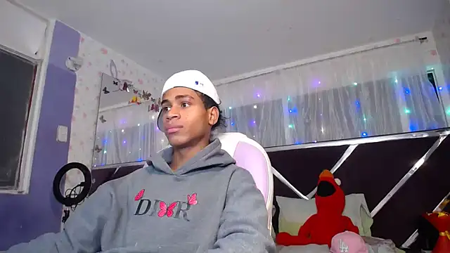 Santy bigcock 01 online show from July 7, 11:58 am