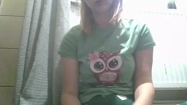 Snapshot of dirty_sasha00 chatting on May 21, 3:13 am dirty sasha00 online show from May 21, 3:13 am