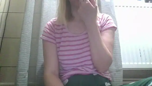 Snapshot of dirty_sasha00 chatting on May 22, 2:30 am dirty sasha00 online show from May 22, 2:30 am