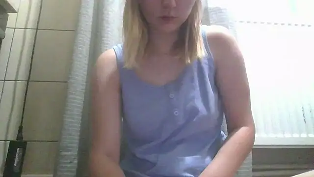 Snapshot of dirty_sasha00 chatting on June 10, 2:12 am dirty sasha00 online show from June 10, 2:12 am