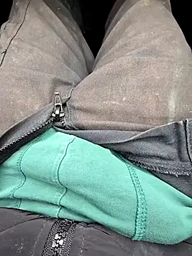 Snapshot of seulementme chatting on January 8, 12:07 pm seulementme online show from January 8, 12:07 pm