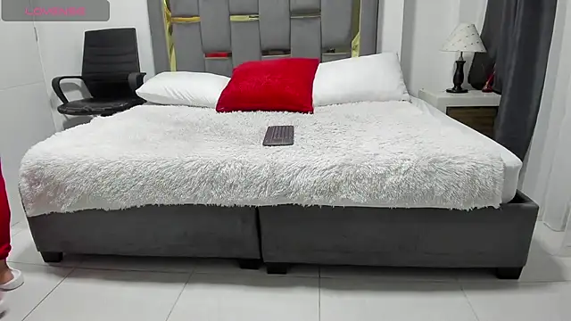 Snapshot of CatleyaSmith chatting on January 15, 11:59 am CatleyaSmith online show from January 15, 11:59 am