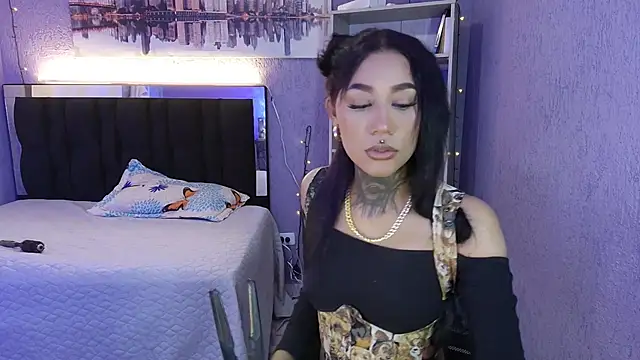 lyam ebony  online show from November 9, 8:29 pm